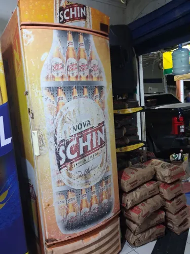 Troco Freezer Vertical por Modelo com Porta de Vidro