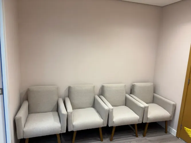 Consultório mobiliado bem localizado