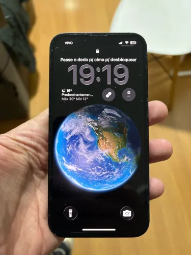 iPhone 13 128GB azul seminovo