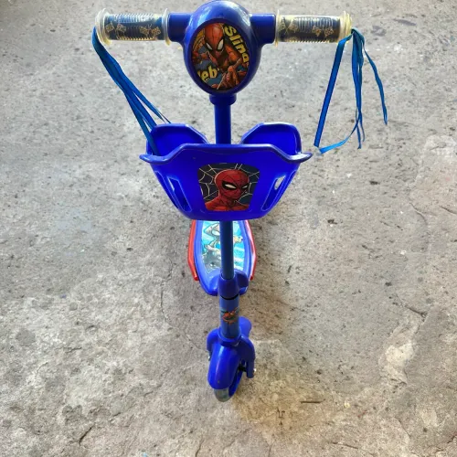 Patinete Infantil 3 Rodas Com Led Som E Cesta Menino