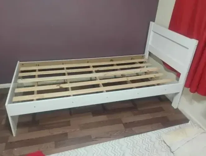 Cama de Solteiro Branca