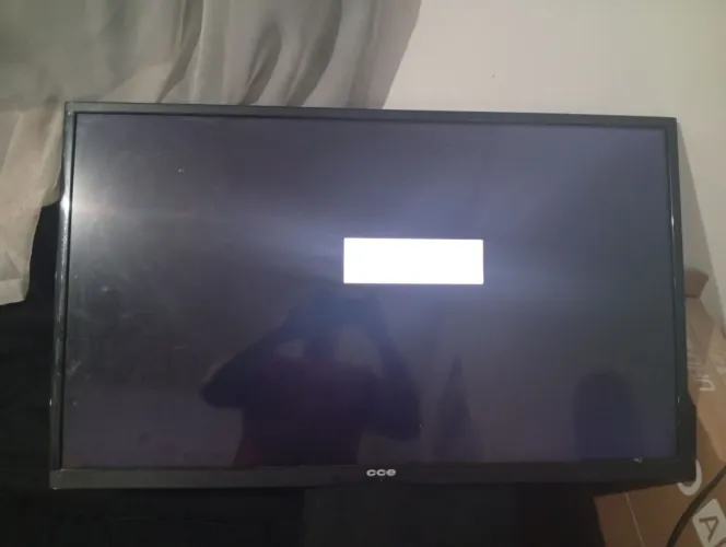 Vendo duas tvs 300,00 não é smart