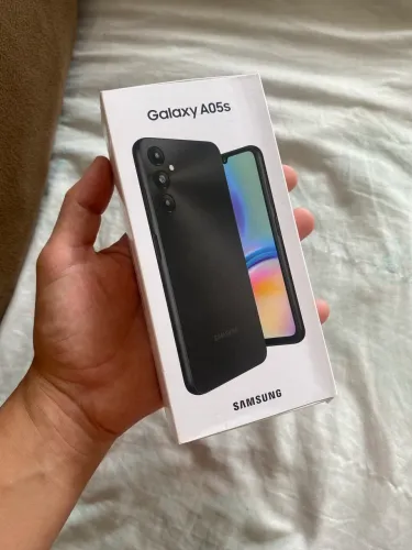 Samsung A05s Lacrado na caixa ?