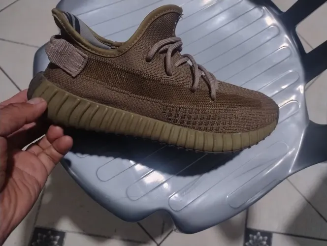 Tênis Adedas Yeeszy Boost N 40
