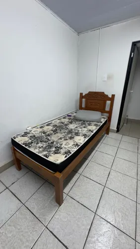 CAMA DE MADEIRA SOLTEIRO
