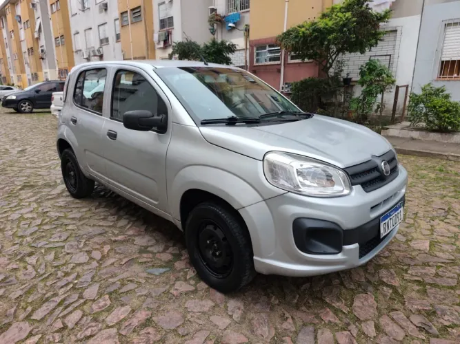Fiat Uno Attractive 1.0 EVO Fire Flex 8V 5P 2021