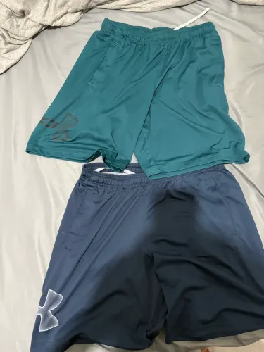 2 Bermudas Under Armour