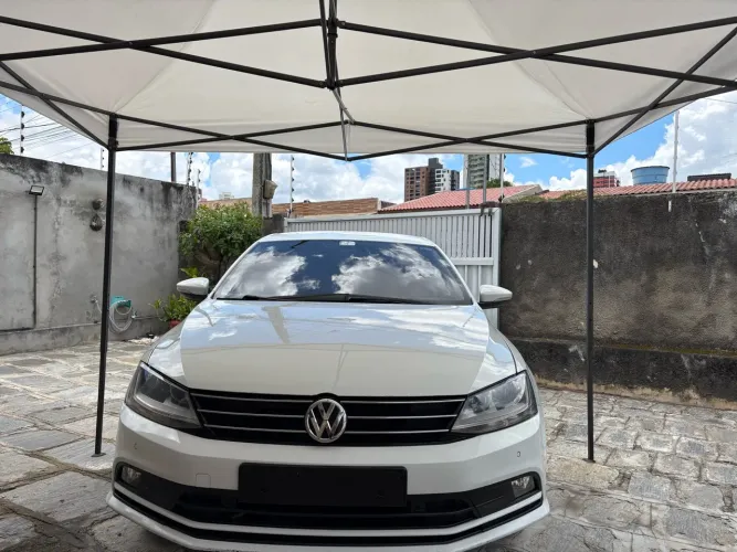 Volkswagen Jetta Comfortline 1.4 TSI 16V 4P Aut. 2017