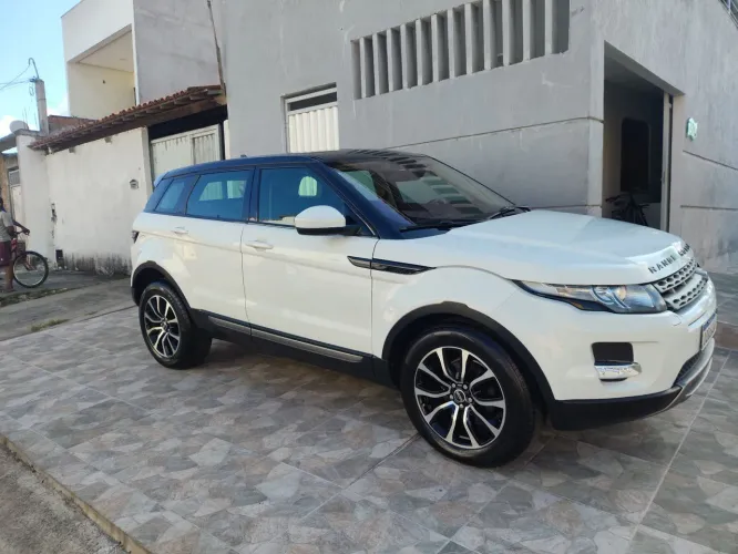 Land Rover Range Rover Evoque Pure 2.0 Aut. 5P 2014