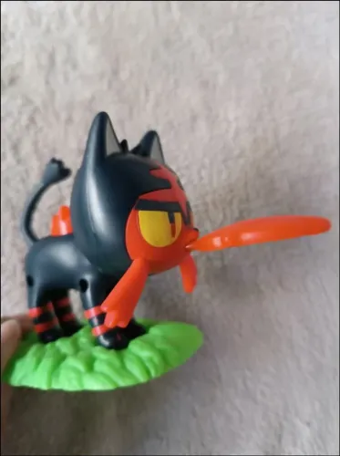 Colecionável Pokémon: Litten Completo (Base + Lança Chamas + Luz) McDonald's2017 Pokémon S