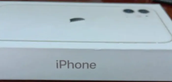 iPhone 11- 64 gb