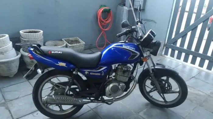 SUZUKI YES EN 125 - ANO 2005- PERFEITA