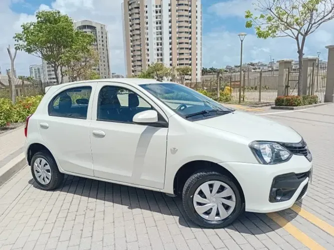 Toyota Etios X 1.3 Flex 16V 5P Mec. 2020