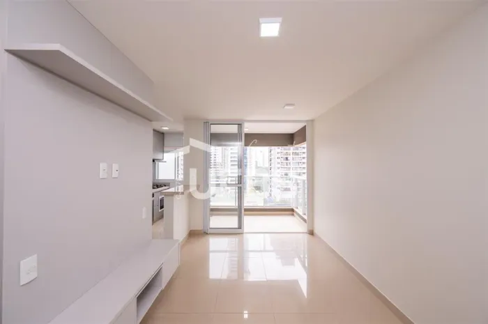 Apartamento à venda Brava Bueno