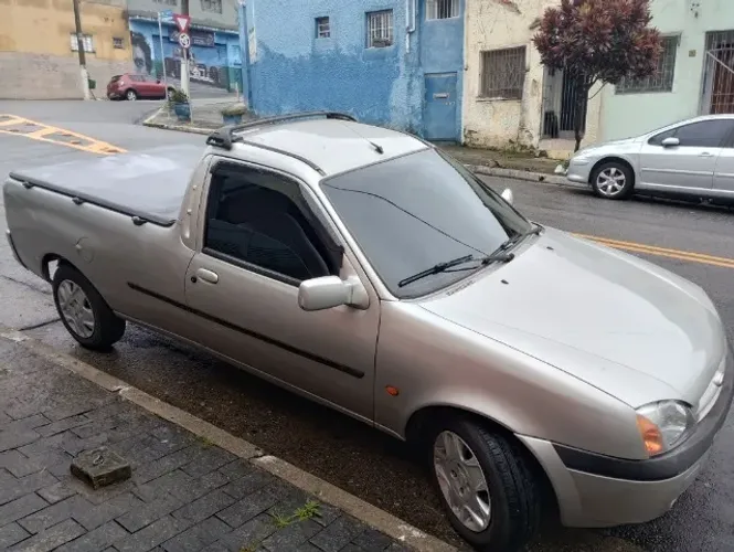 Ford Courier 1.6 L/ 1.6 Flex 2000