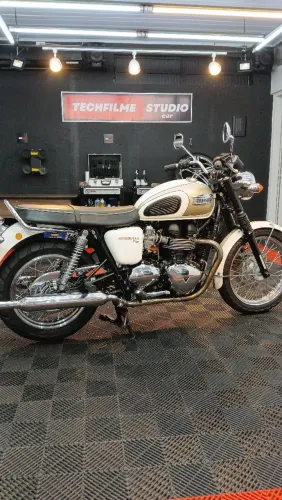 Triumph Boneville T100 2015 Branca