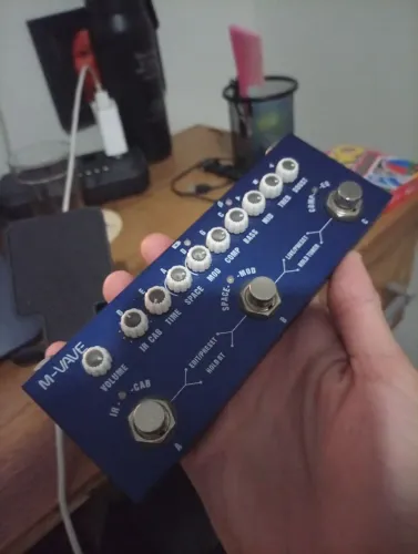 Cube baby bass em ótimo estado