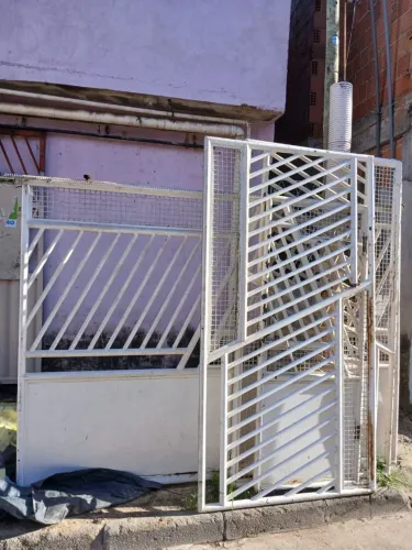 PORTÃO DE CORRER DE FERRO COMPLETO - PRONTO PRA INSTALAR 
