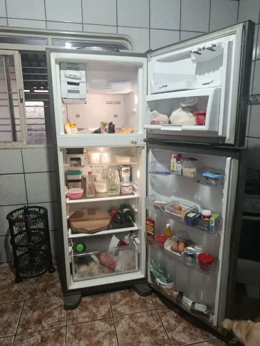 Vendo geladeira Brastemp 1500