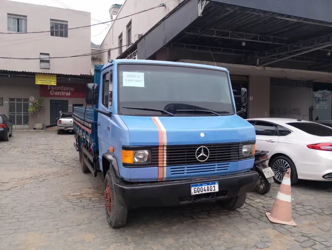 Mercedes Benz 709