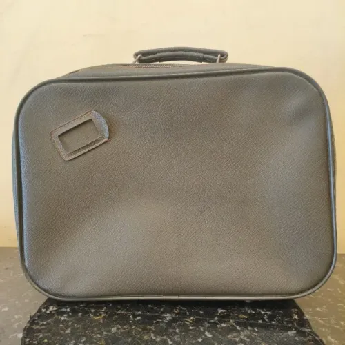 Mala vintage em couro Primícia (anos 70)