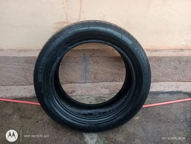 Vendo pneu aro 19! Está meia vida distante do twi valor R$250