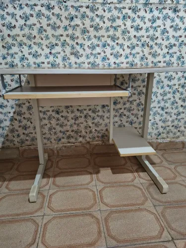 Mesinha para computador/ estudos