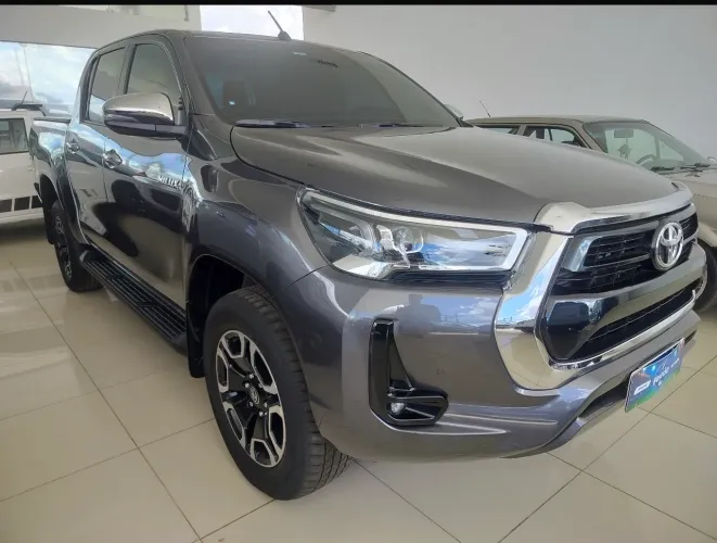 Toyota Hilux CD SRV 4X4 2.8 TDI Diesel Aut. 2024