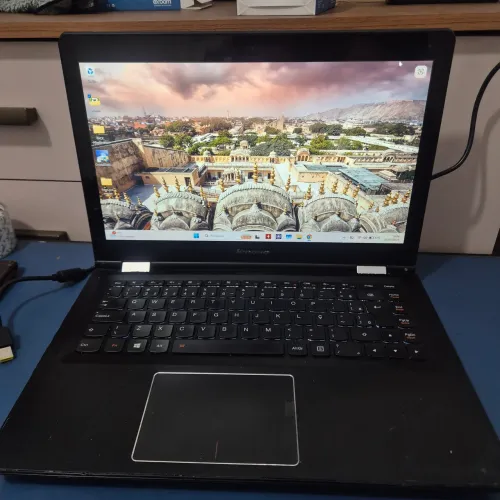 Notebook Lenovo Yoga I5 8gb ram ssd 240g tela touch (NÃO TROCO EM NADA)