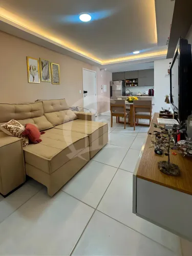 Apartamento à Venda no Coral Village | 2 Quartos, Suíte e Varanda Gourmet
