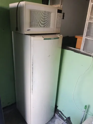 Geladeira Consul e microondas sansung
