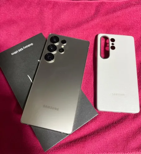 Galaxy S25 Ultra 512Gb - Nenhuma marca de uso(novíssimo)