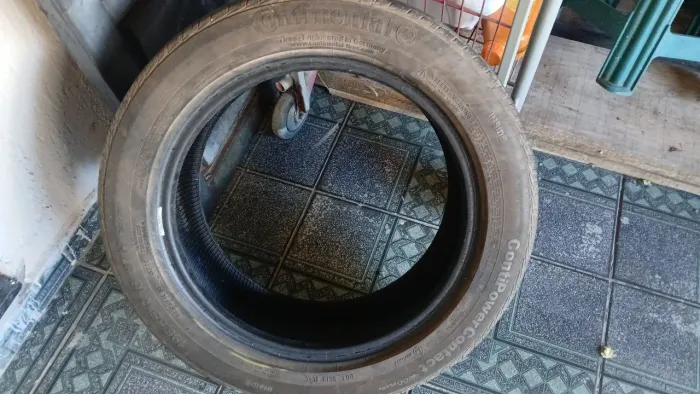 Vendo um peneu  aro 16 