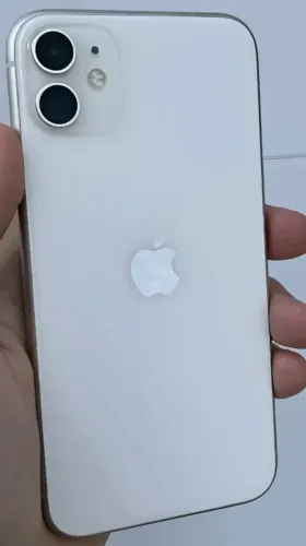 iPhone 11 Semi novo sem avarias