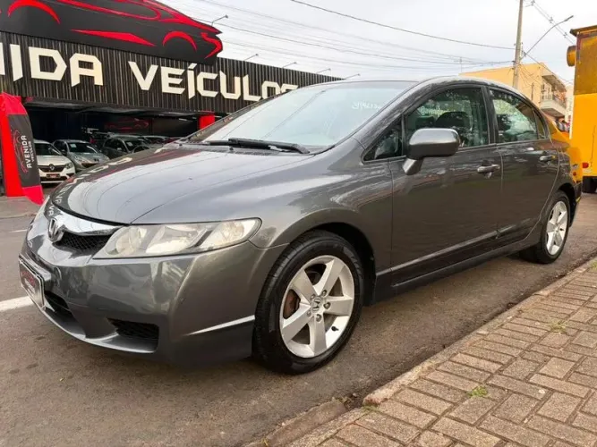 Honda Civic Sedan LXS 1.8/1.8 Flex 16V Aut. 4P 2010