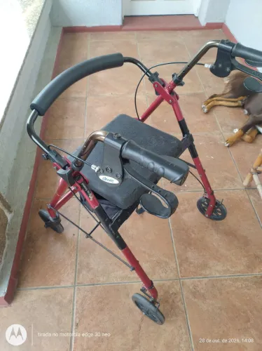 Andador quatro rodas adultos