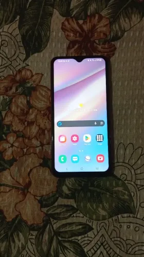 Celular Samsung a10s de 32 GB de memória