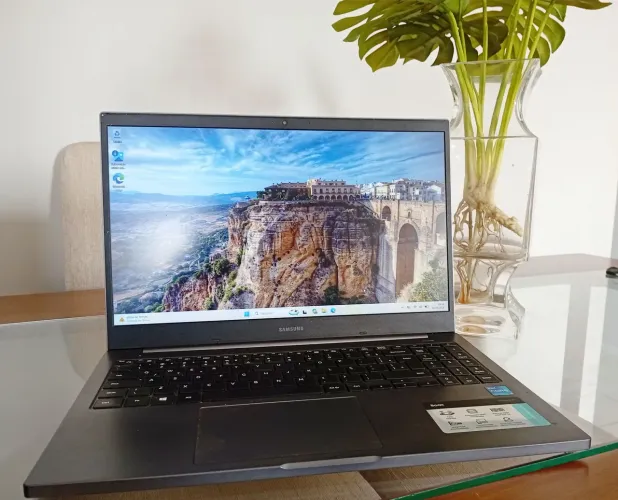 Notebook Samsung book, Intel i5 11ger, 8gb ram, SSD 480gb - tela 15'6