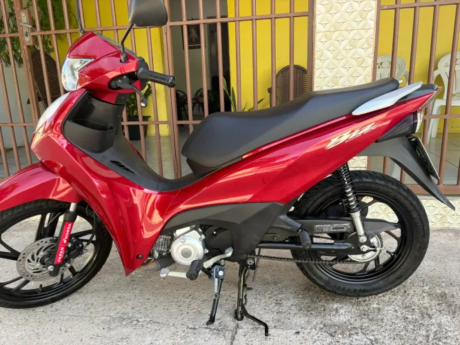 Honda Biz 125 EX 2025
