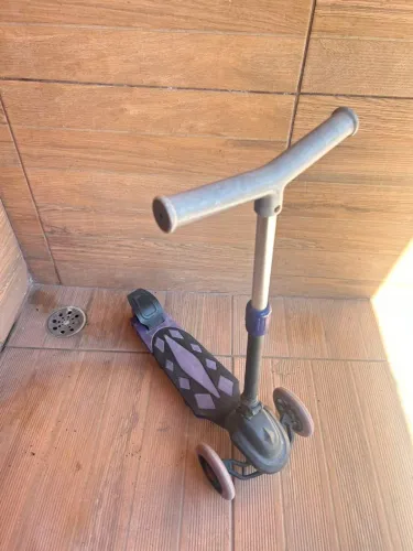 Patinete em boa condições