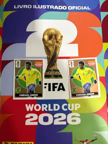 Vendo figurinha legend do Vinicius Júnior ouro e bronze