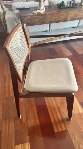 Cadeiras Madeira Maciça - Assento Estofado - Encosto Telinha