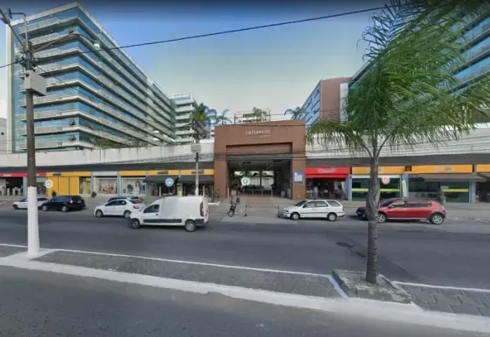 Apartamento de 2 quartos com suíte, varanda e vaga - Centro - Itaboraí/RJ