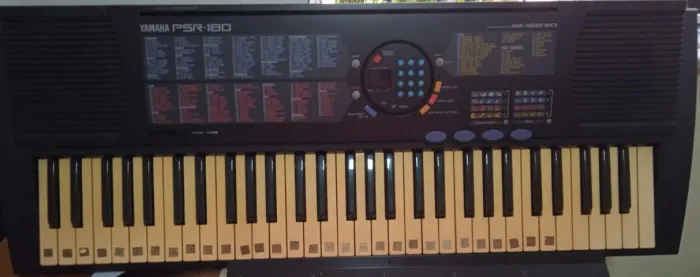 teclado yamaha psr180