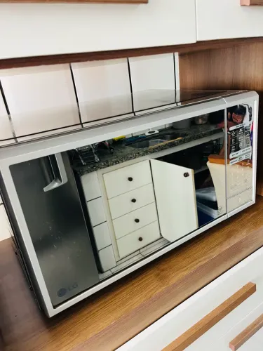 Microondas LG 25L inox porta espelhada
