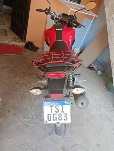 Vendo moto para locação