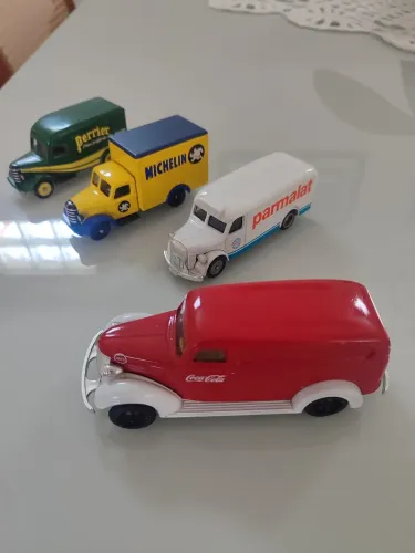  Miniaturas antigas mais brinde .