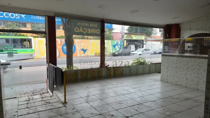 Oportunidade - Ponto Comercial - Jardim Oriente - 2 Dormitórios - 96m².