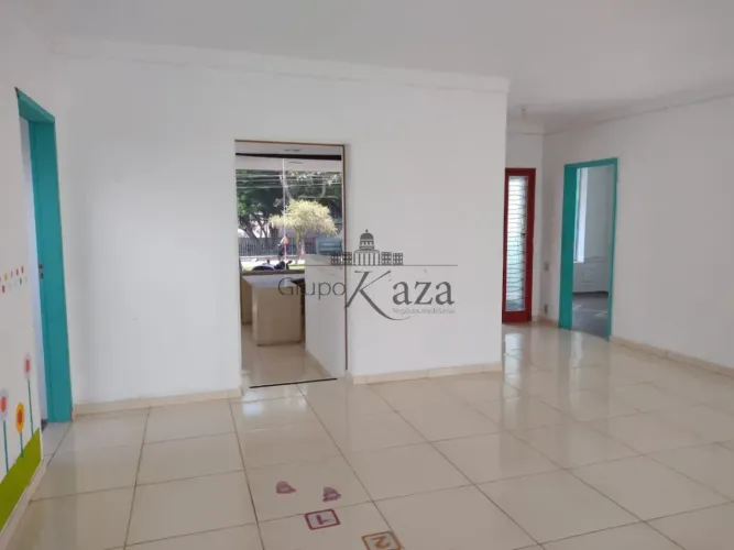 Ponto Comercial - Altos do Esplanada - 450m².