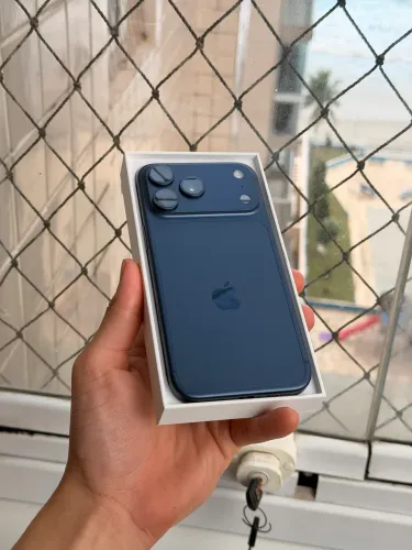 iPhone 17 Pro Max 256GB Azul NOVO